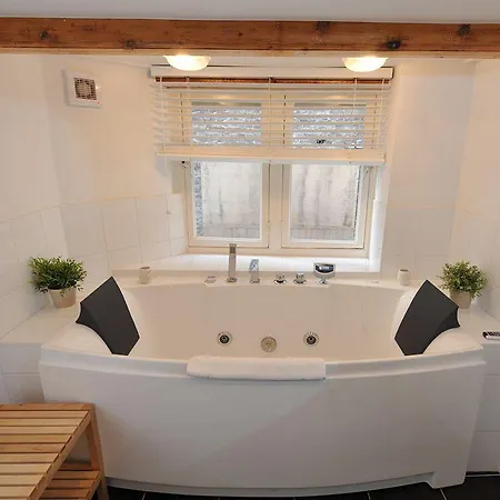 Angel Canal House Апартаменты