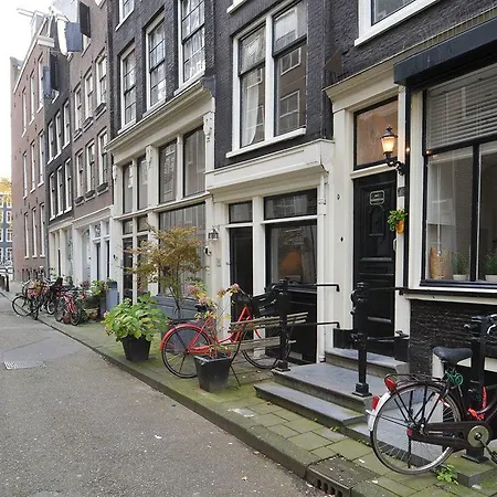 Angel Canal House Apartmán *